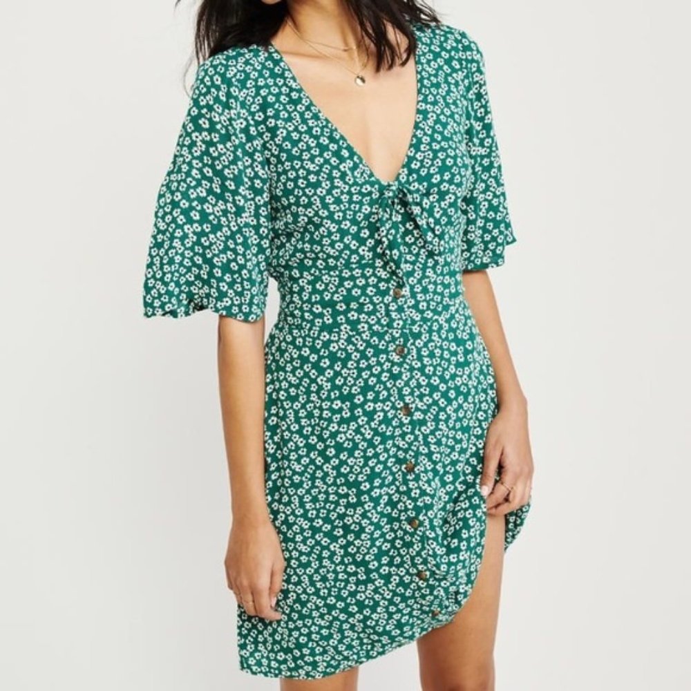 Abercrombie floral knot front dress